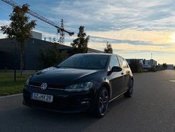 Schwarz Gebraucht 2015 VW Golf VII Limousine | 10.900 € (Fairer Preis)