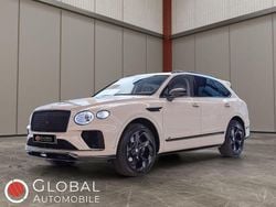 Grau Gebraucht 2023 Bentley Bentayga SUV | 227.600 € (Teuer)