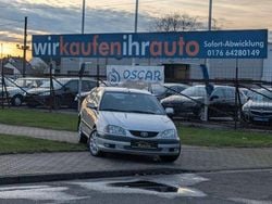 Silber Gebraucht 2003 Toyota Avensis Style Limousine | 2.499 € (Guter Preis)