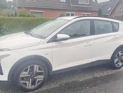 Weiß Gebraucht 2022 Hyundai Bayon Intro Edition SUV | 15.499 € (Guter Preis)