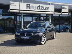Schwarz ii Gebraucht 2022 BMW 318 Kombi | 25.620 € (Fairer Preis)