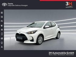 Schneeweiß Gebraucht 2022 Toyota Yaris Basis Limousine | 14.290 € (Fairer Preis)