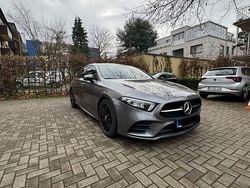 Grau Gebraucht 2020 Mercedes A180 AMG line Limousine | 22.999 € (Guter Preis)