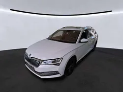 Moonweiss metallic Gebraucht 2022 Skoda Superb LAURIN & KLEMENT Kombi | 24.520 € (Fairer Preis)