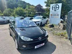 Schwarz Gebraucht 2005 Peugeot 206 CC Platinum Cabrio | 2.995 € (Etwas zu teuer)