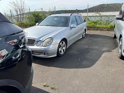 Silber Gebraucht 2006 Mercedes E280 Limousine | 1.950 € (Fairer Preis)