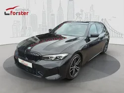 Black sapphire metallic Gebraucht 2023 BMW 320 M Sport Kombi | 41.890 € (Fairer Preis)