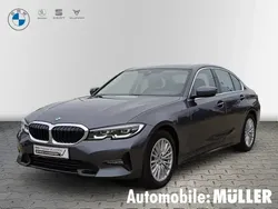 Mineralgrau metallic Gebraucht 2021 BMW 318 Sport Line Limousine | 27.450 € (Fairer Preis)