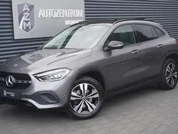 Mountaingrau metallic Gebraucht 2021 Mercedes GLA200 SUV | 32.990 € (Fairer Preis)