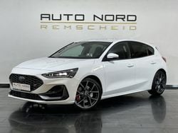 Weiß Gebraucht 2022 Ford Focus ST Limousine | 28.990 € (Fairer Preis)