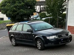 Schwarz Gebraucht 2002 Audi A4 Kombi | 850 € (Superpreis)