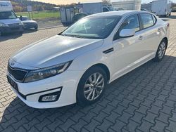 Schneeweiss Gebraucht 2015 Kia Optima Edition 7 Limousine | 7.950 € (Fairer Preis)