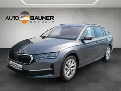 Graphitegrau metallic Gebraucht 2024 Skoda Octavia Selection Kombi | 29.990 € (Fairer Preis)