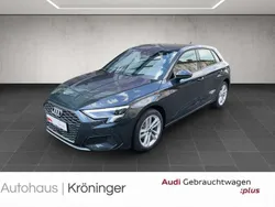 Grau Gebraucht 2024 Audi A3 Sportback Sport Limousine | 29.490 € (Guter Preis)