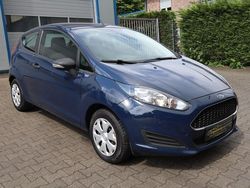 Blau Gebraucht 2017 Ford Fiesta Ambiente Kleinwagen | 5.990 € (Fairer Preis)