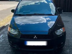 Schwarz Gebraucht 2010 Mitsubishi Colt Kombi | 2.300 €