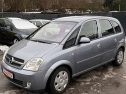 Grau Gebraucht 2008 Opel Meriva Van / Kleinbus | 1.000 €