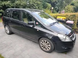 Schwarz Gebraucht 2010 Opel Zafira Van / Kleinbus | 2.200 € (Superpreis)