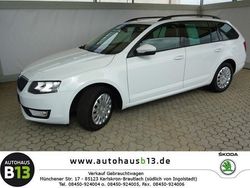 Weiß metallic Gebraucht 2014 Skoda Octavia Ambition Kombi | 23.490 €