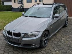 Grau Gebraucht 2009 BMW 320 Kombi | 4.900 € (Guter Preis)