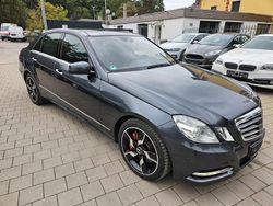 Grau Gebraucht 2010 Mercedes E50 AMG AMG Limousine | 18.950 €