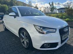 Weiß Gebraucht 2012 Audi A1 Sportback Ambition Kleinwagen | 8.450 € (Fairer Preis)