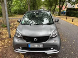 Grau Gebraucht 2018 Smart ForTwo Coupé Brabus Coupé | 22.999 € (Etwas zu teuer)