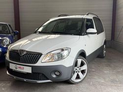 Weiß Gebraucht 2013 Skoda Roomster Scout Plus Edition Kombi | 7.990 € (Guter Preis)