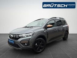 Dolomit grau metallic Gebraucht 2025 Dacia Jogger Extreme Van / Kleinbus | 25.980 € (Fairer Preis)