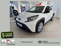 Schneeweiß Gebraucht 2025 Toyota Aygo Business Edition Kleinwagen | 15.990 € (Guter Preis)