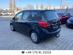 Schwarz Gebraucht 2015 Opel Meriva Van / Kleinbus | 7.990 € (Fairer Preis)