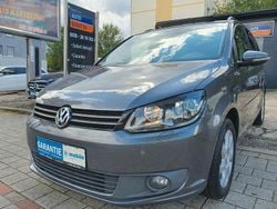Grau Gebraucht 2012 VW Touran Style Van / Kleinbus | 5.890 € (Guter Preis)