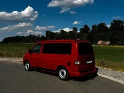 Rot Gebraucht 2011 VW T5 Van | 27.999 €