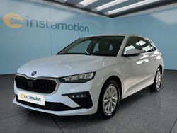 Weiß Gebraucht 2024 Skoda Scala Kleinwagen | 25.249 € (Fairer Preis)