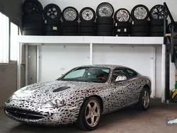 Schwarz Gebraucht 2001 Jaguar XK8 Coupé | 12.990 €