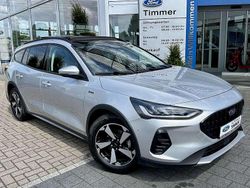 Silber (polar silber metallic) Gebraucht 2024 Ford Focus Active Kombi | 20.740 € (Guter Preis)