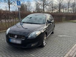 Schwarz Gebraucht 2009 Fiat Croma Kombi | 2.000 € (Guter Preis)