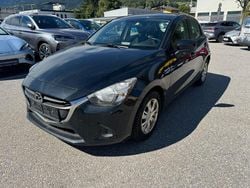 Schwarz Gebraucht 2015 Mazda 2 Center-Line Limousine | 4.800 € (Superpreis)