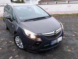 Grau Gebraucht 2014 Opel Zafira Tourer Van / Kleinbus | 6.000 €