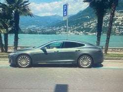 Silber Gebraucht 2013 Tesla Model S Kleinwagen | 15.000 € (Guter Preis)