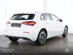 Weiß Gebraucht 2024 Mercedes A180 Advanced Plus Limousine | 28.290 € (Superpreis)