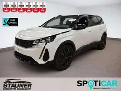 Perlmutt weiß metallic (metallic) Gebraucht 2023 Peugeot 5008 GT Van / Kleinbus | 25.980 € (Superpreis)