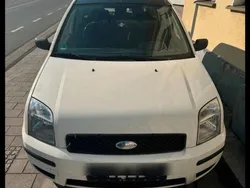 Weiß Gebraucht 2003 Ford Fusion Limousine | 1.500 € (Fairer Preis)
