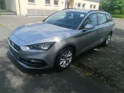 Silber Gebraucht 2022 Seat Leon Style Limousine | 16.890 € (Guter Preis)