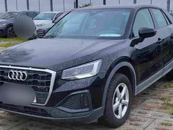 Brillantschwarz Gebraucht 2024 Audi Q2 SUV | 25.990 € (Superpreis)