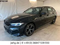 Saphirschwarz Gebraucht 2023 BMW 320 M Sport Kombi | 38.450 € (Fairer Preis)