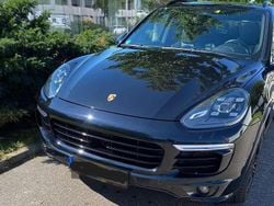 Schwarz Gebraucht 2016 Porsche Cayenne S Chrono SUV | 59.500 €