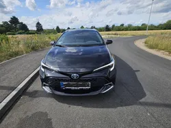 Schwarz Gebraucht 2024 Toyota Corolla Team Kombi | 27.500 € (Fairer Preis)