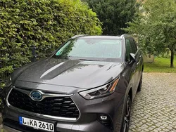Grau Gebraucht 2021 Toyota Highlander Luxury SUV | 46.000 € (Fairer Preis)