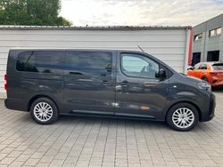 Titanium grau metallic titanium grau metallic Neu 2025 Peugeot Traveller Business-Line Van / Kleinbus | 47.740 € (Teuer)